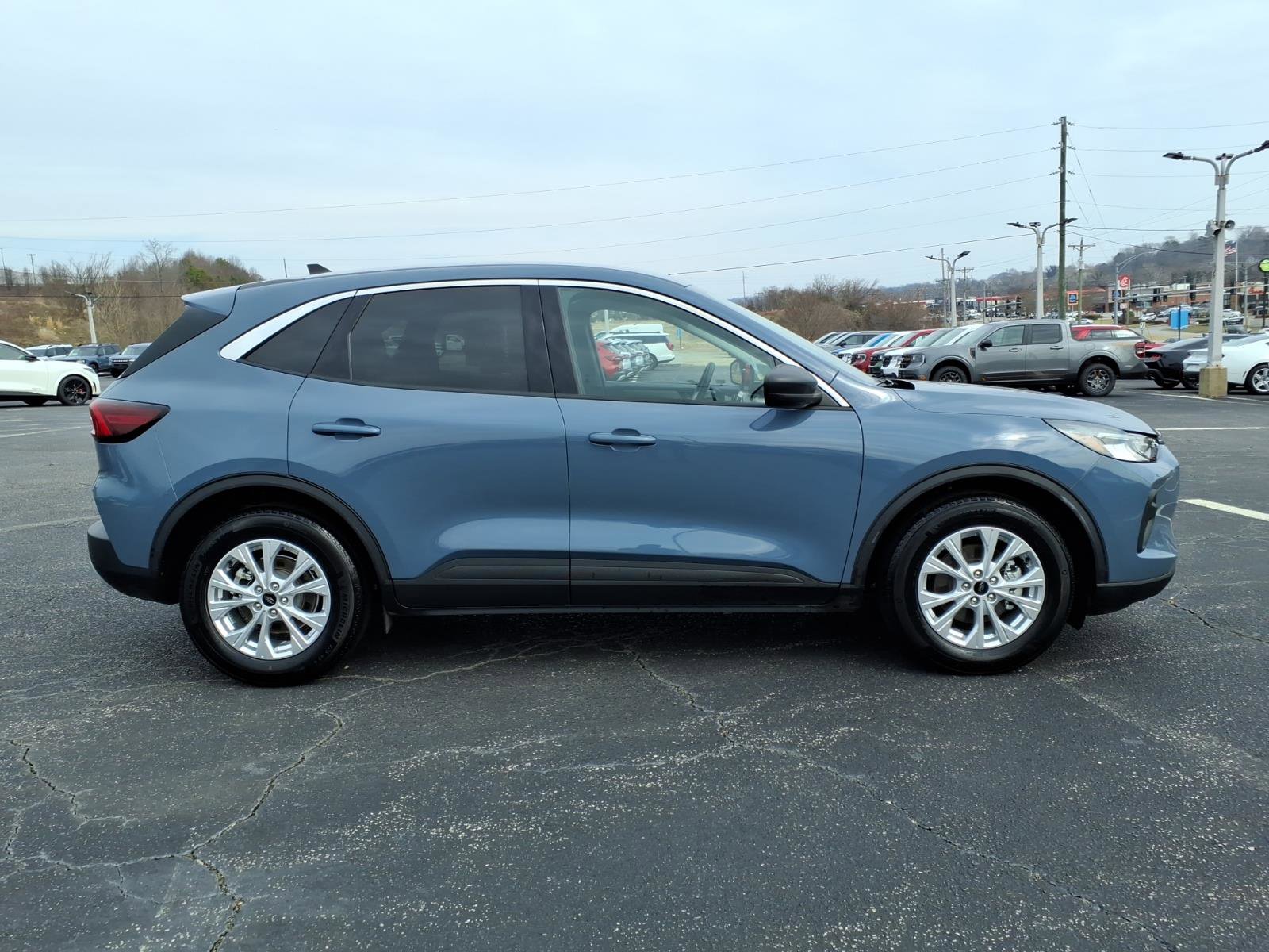 Certified 2024 Ford Escape Active FWD image 9