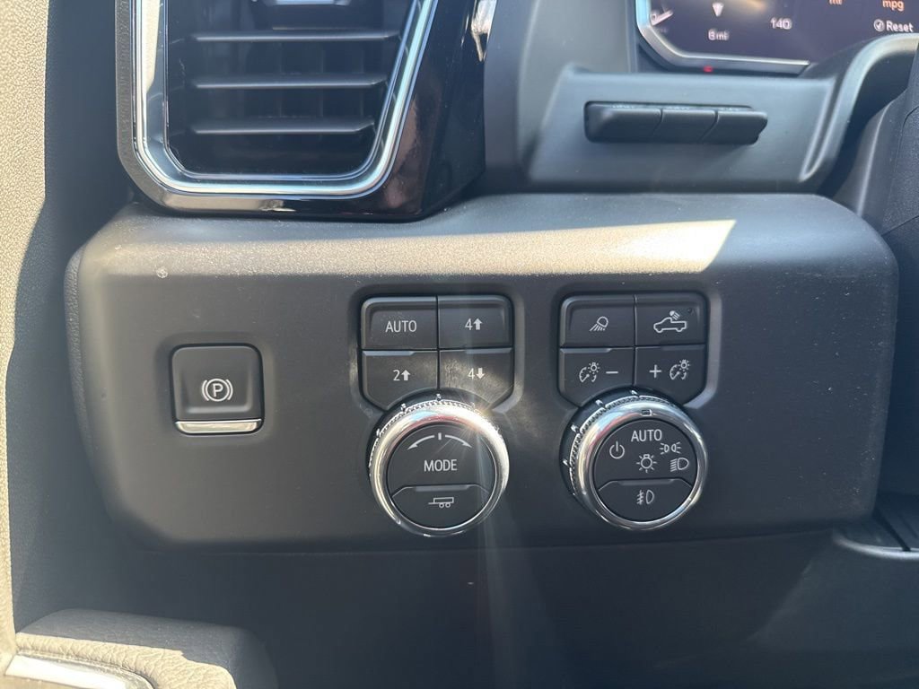 New 2026 GMC Sierra 1500 Denali w/ Denali Reserve Package AWD/4WD image 27