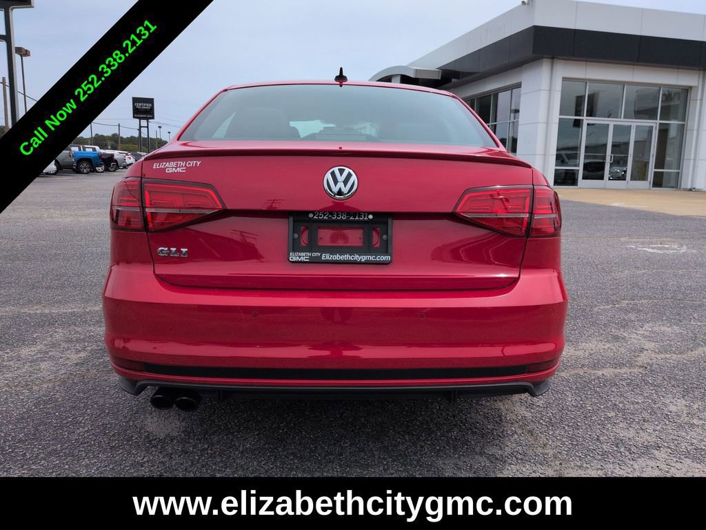 Used 2018 Volkswagen Jetta GLI FWD image 4