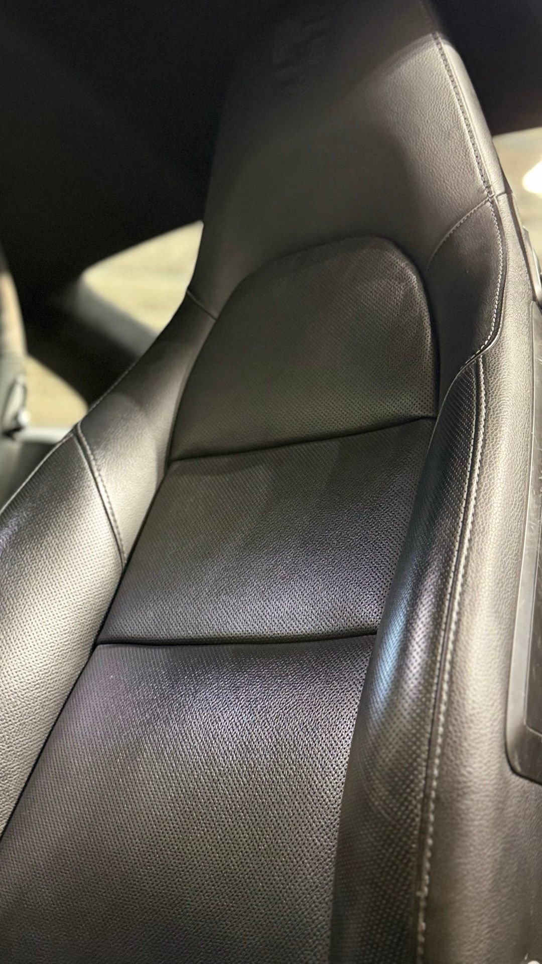 Used 2014 Porsche 911 Carrera 4S image 36