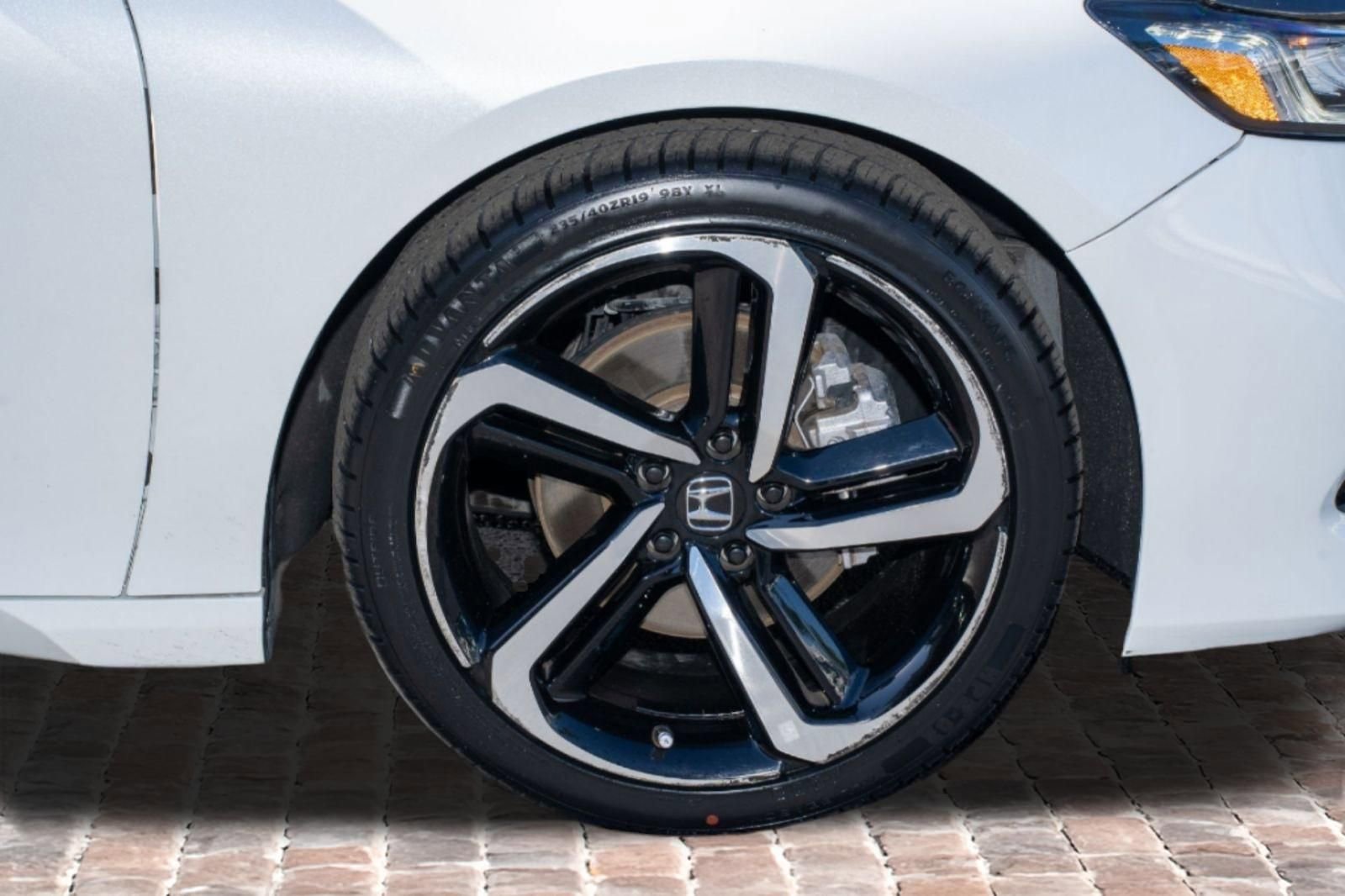 Used 2022 Honda Accord Sport image 41