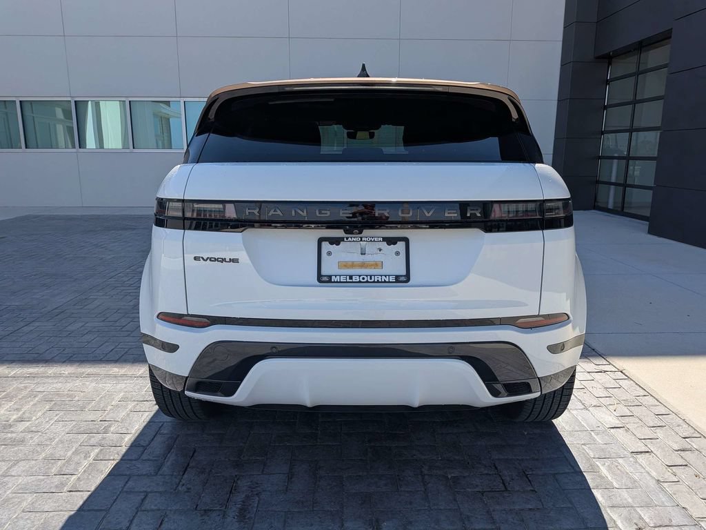 Certified 2026 Land Rover Range Rover Evoque Dynamic SE AWD/4WD image 5