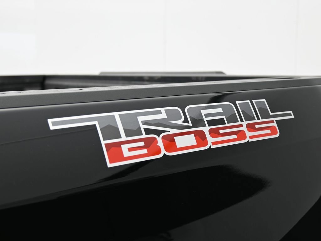 Used 2024 Chevrolet Silverado 1500 LT Trail Boss w/ Convenience Package II image 38