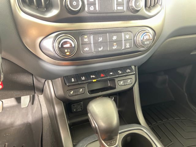 Used 2022 Chevrolet Colorado Z71 w/ Trail Boss Package AWD/4WD image 19