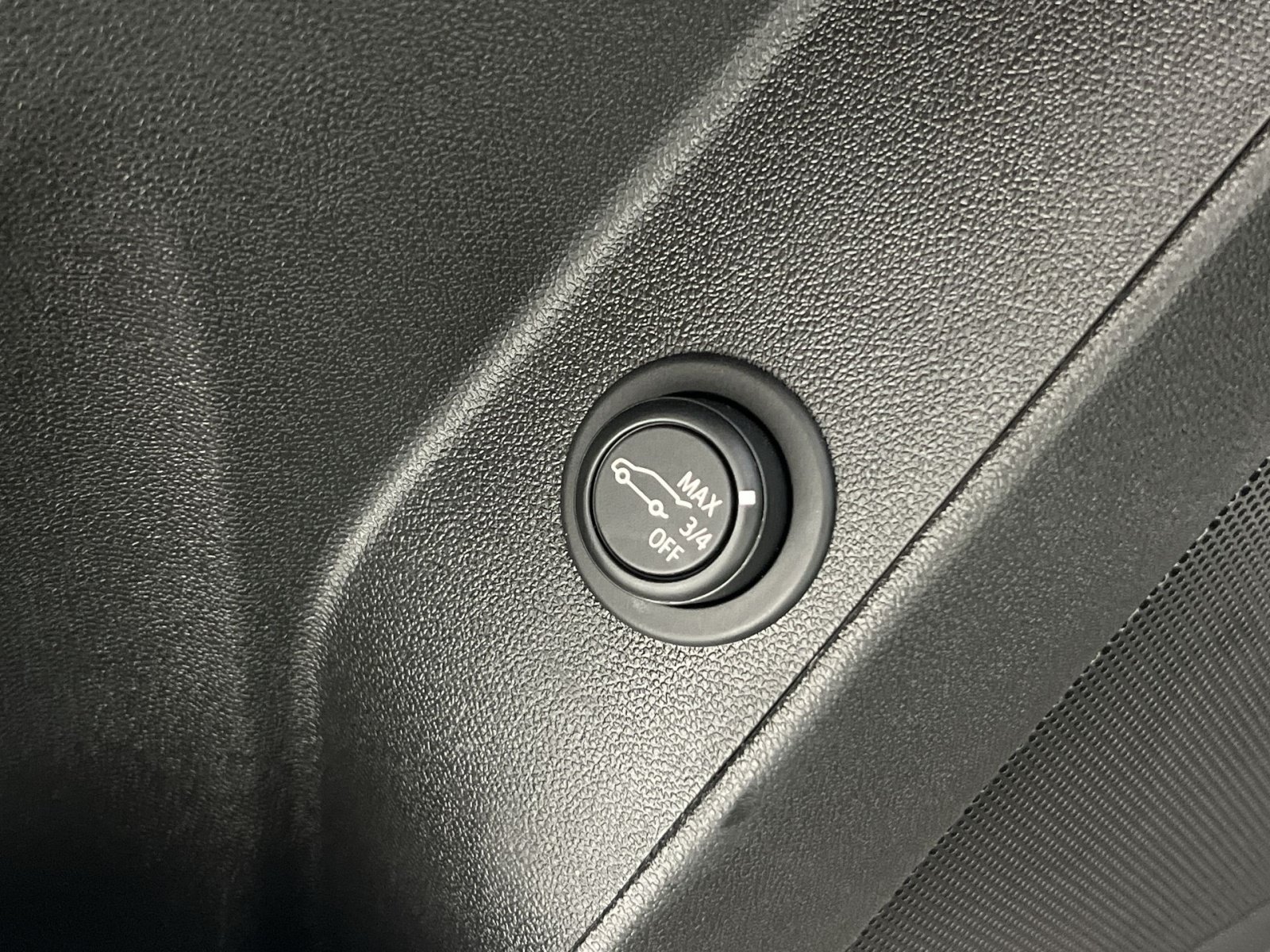 Used 2020 Chevrolet Equinox LT AWD/4WD image 31