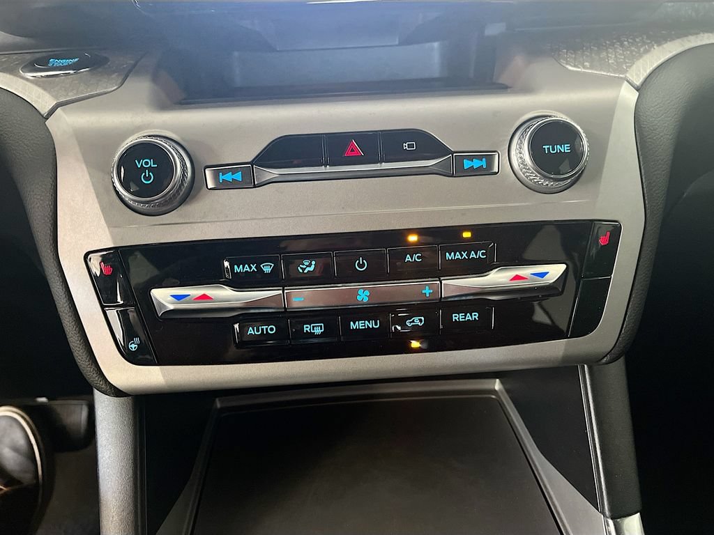 Used 2023 Ford Explorer Timberline w/ Timberline Technology Package AWD/4WD image 16
