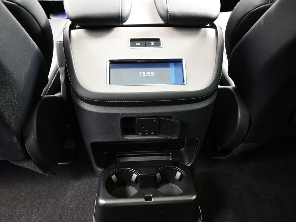 Used 2025 Lincoln Navigator Reserve AWD/4WD image 23