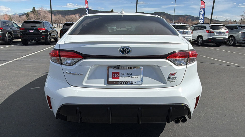 Certified 2025 Toyota Corolla SE w/ Convenience Package image 4