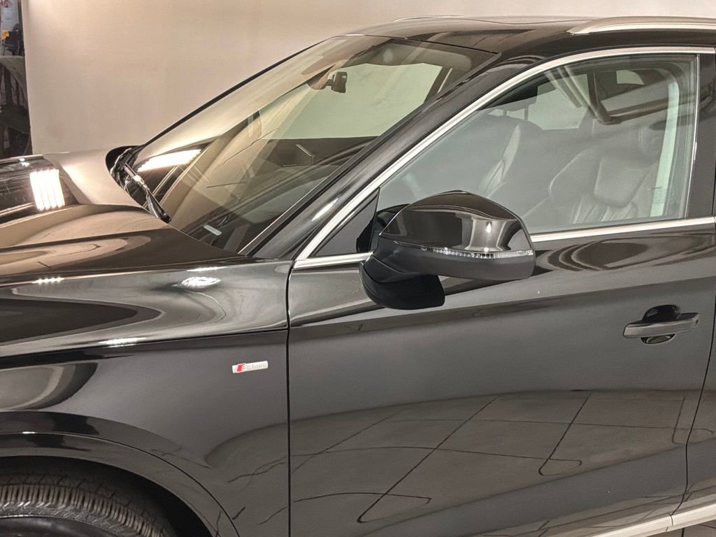 Used 2023 Audi Q5 e Premium w/ Convenience Package image 25