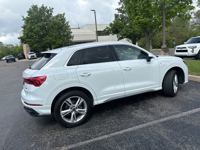 Used 2022 Audi Q3 2.0T Premium Plus w/ Premium Plus Package AWD/4WD image 7