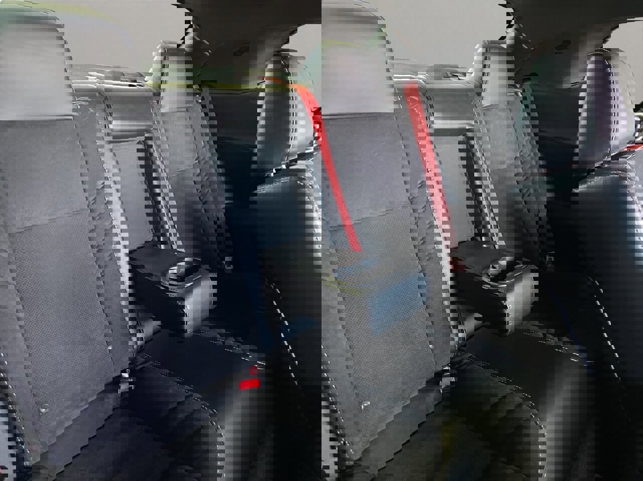 Used 2016 Dodge Challenger SRT Hellcat image 17