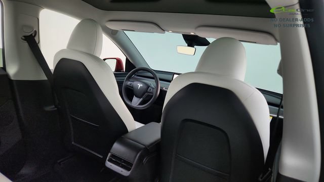 Used 2025 Tesla Model Y Performance AWD/4WD image 26