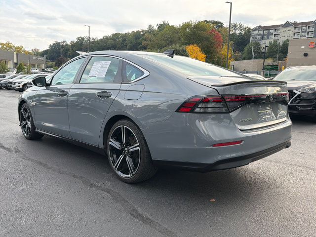 Used 2023 Honda Accord Sport image 6