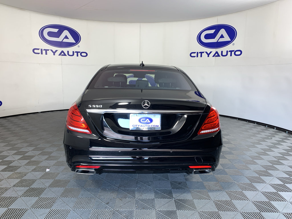 Used 2015 Mercedes-Benz S 550 Sedan image 4