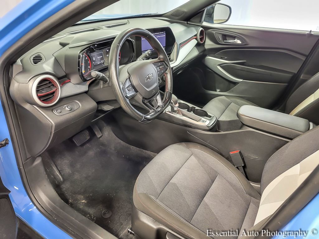 Used 2024 Chevrolet Trax RS image 10