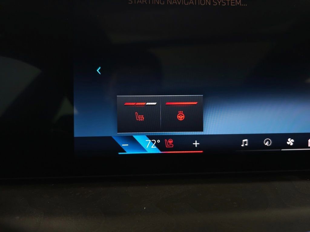 Used 2025 BMW X5 xDrive40i w/ Parking Assistance Package image 24