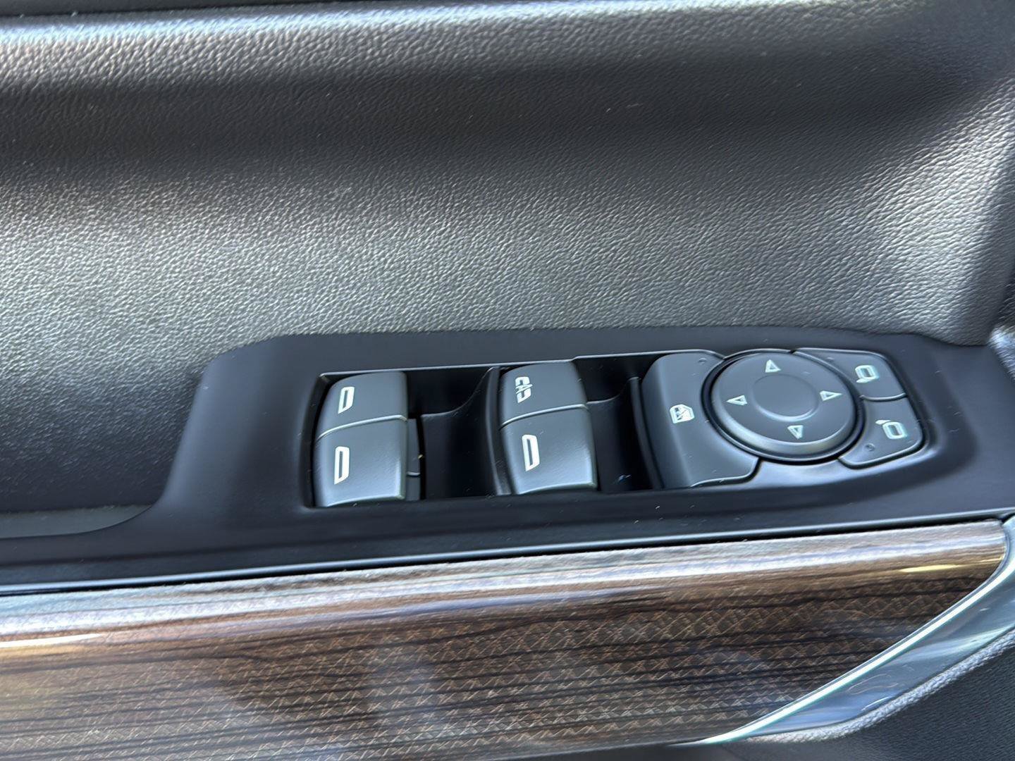 Used 2019 Chevrolet Silverado 1500 LT w/ All-Star Edition AWD/4WD image 15