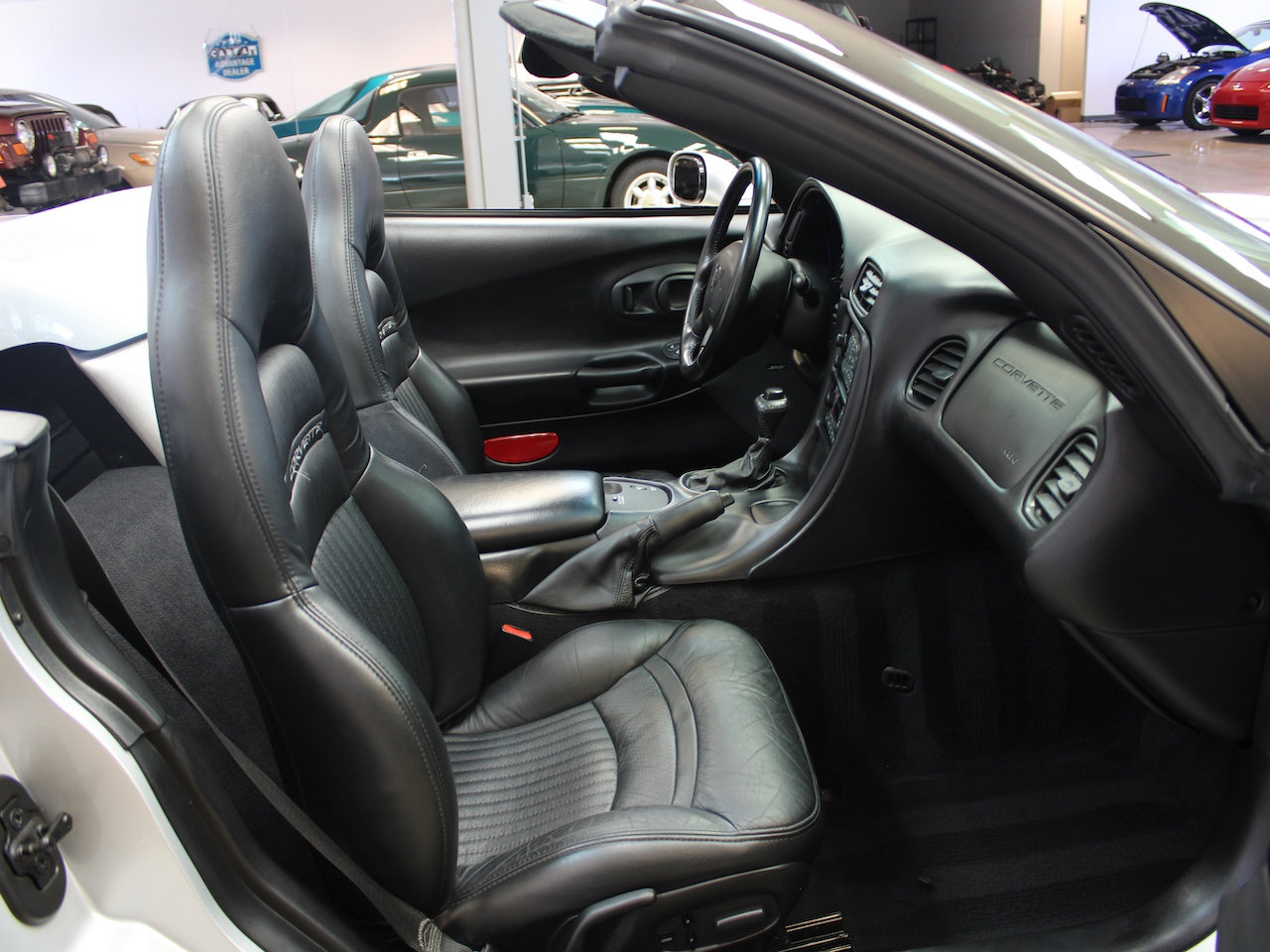 Used 2002 Chevrolet Corvette Convertible w/ Preferred Equipment Group1 image 39