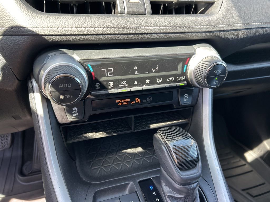 Used 2020 Toyota RAV4 XLE image 11