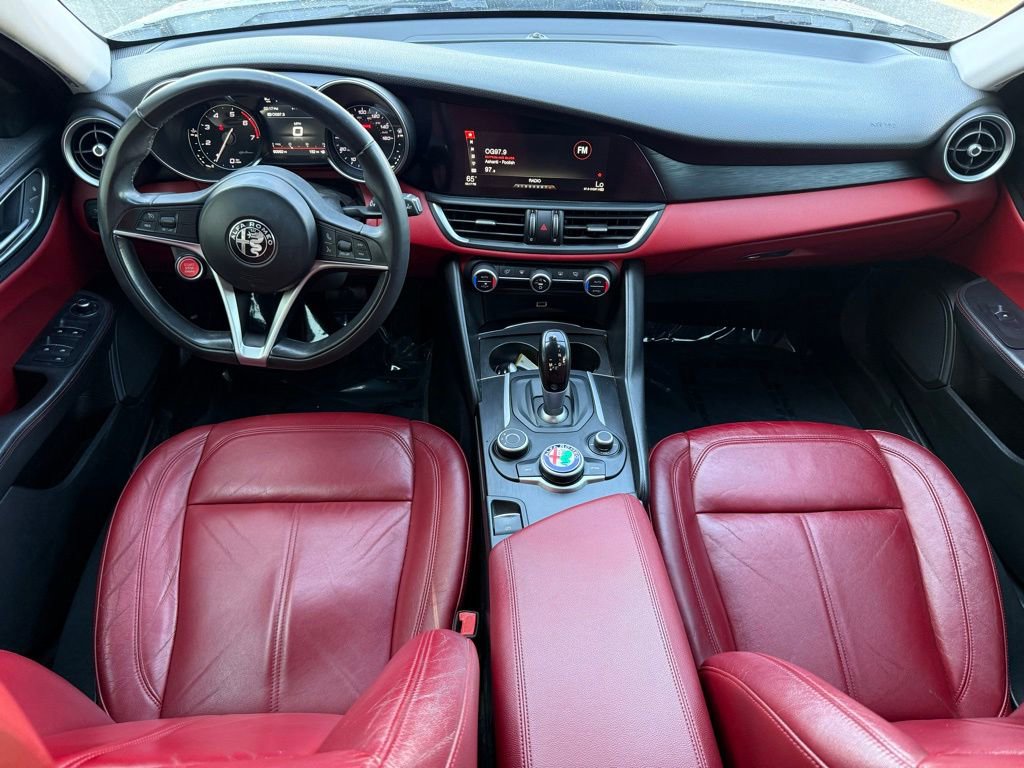 Used 2017 Alfa Romeo Giulia RWD image 13