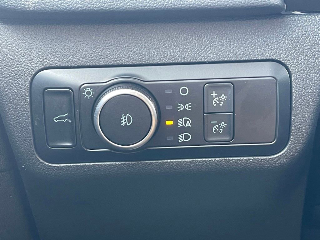 Used 2022 Ford Escape Titanium w/ Titanium Elite Package image 18