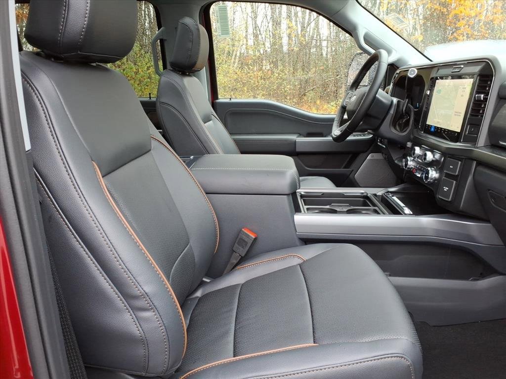 New 2026 Ford F350 Lariat w/ Black Appearance Package image 15