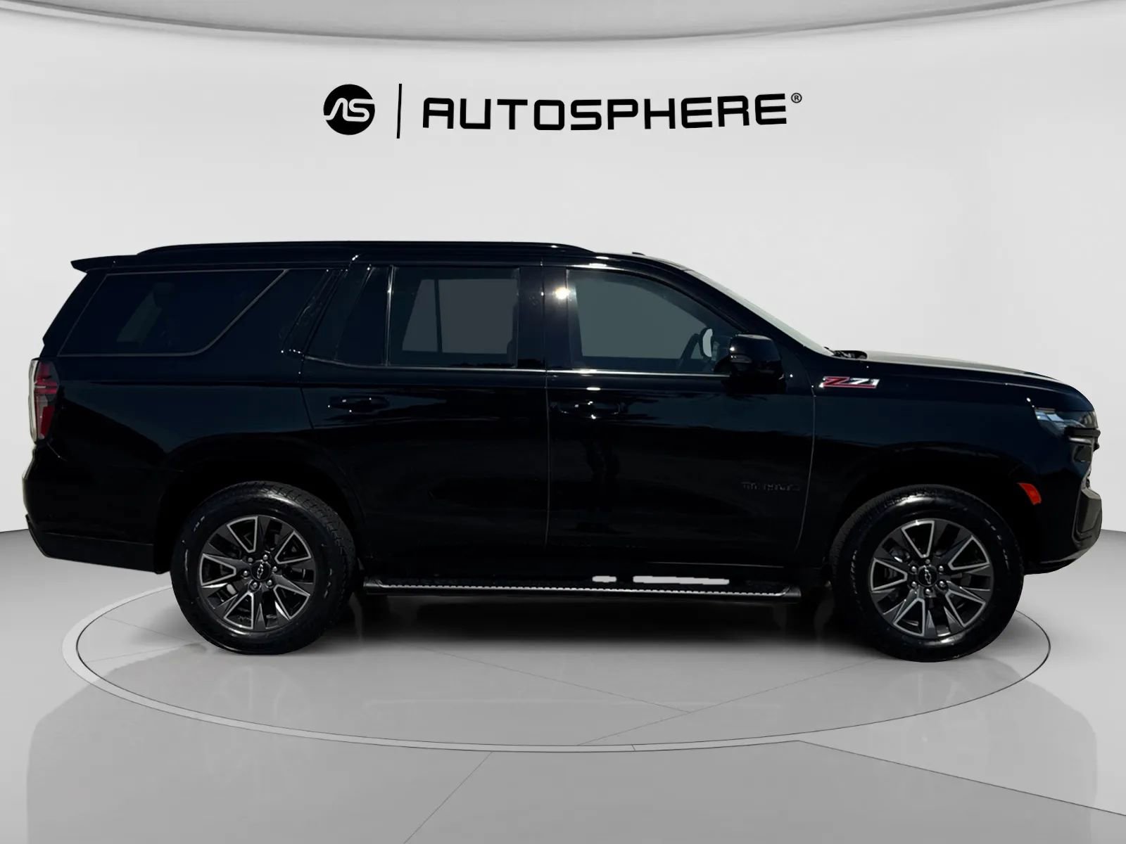 Used 2023 Chevrolet Tahoe Z71 w/ Luxury Package AWD/4WD image 11