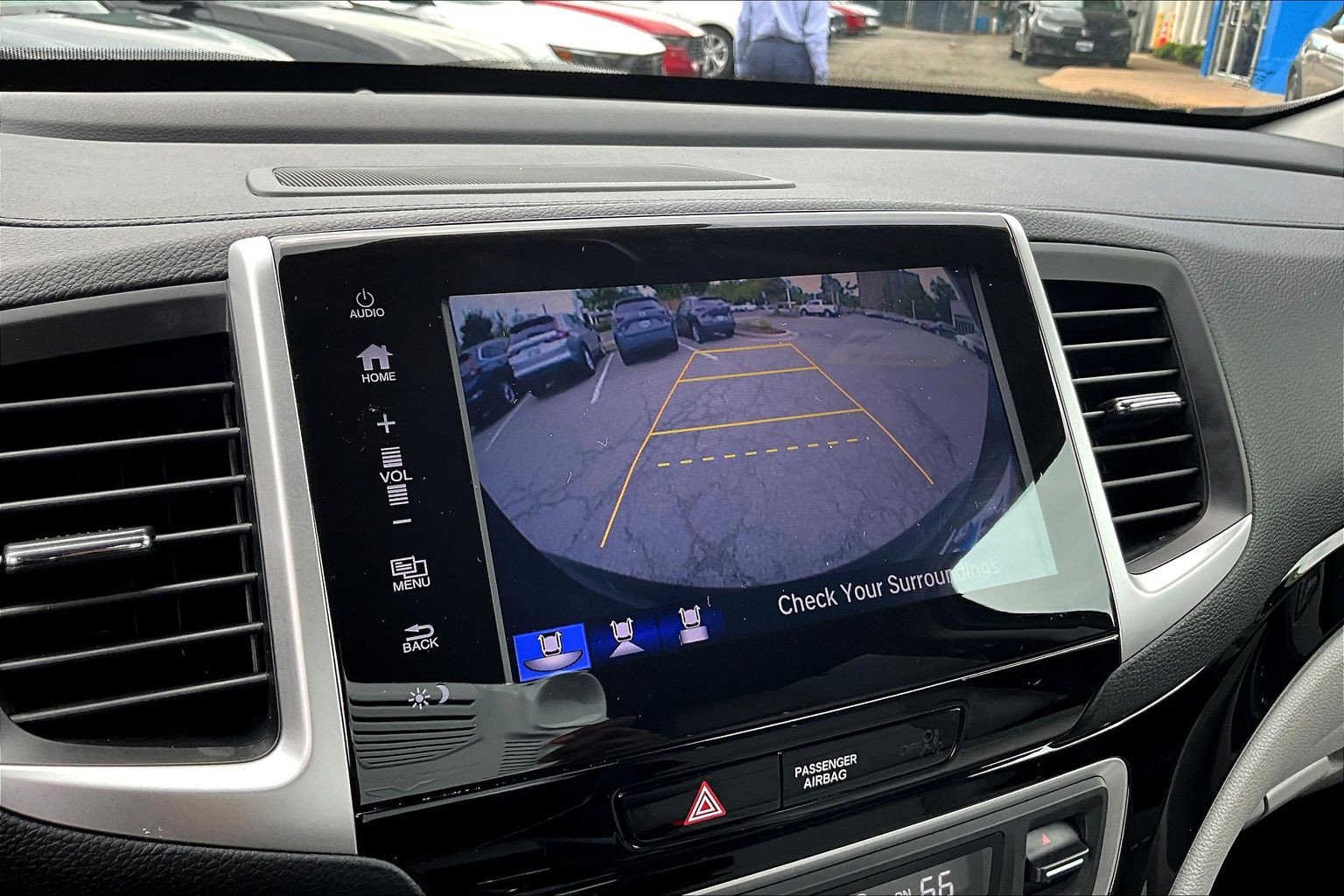 Used 2017 Honda Pilot Touring image 23
