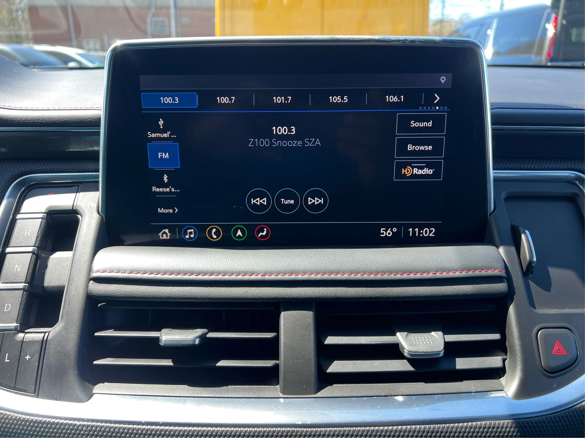 Used 2021 Chevrolet Suburban RST w/ Luxury Package image 13