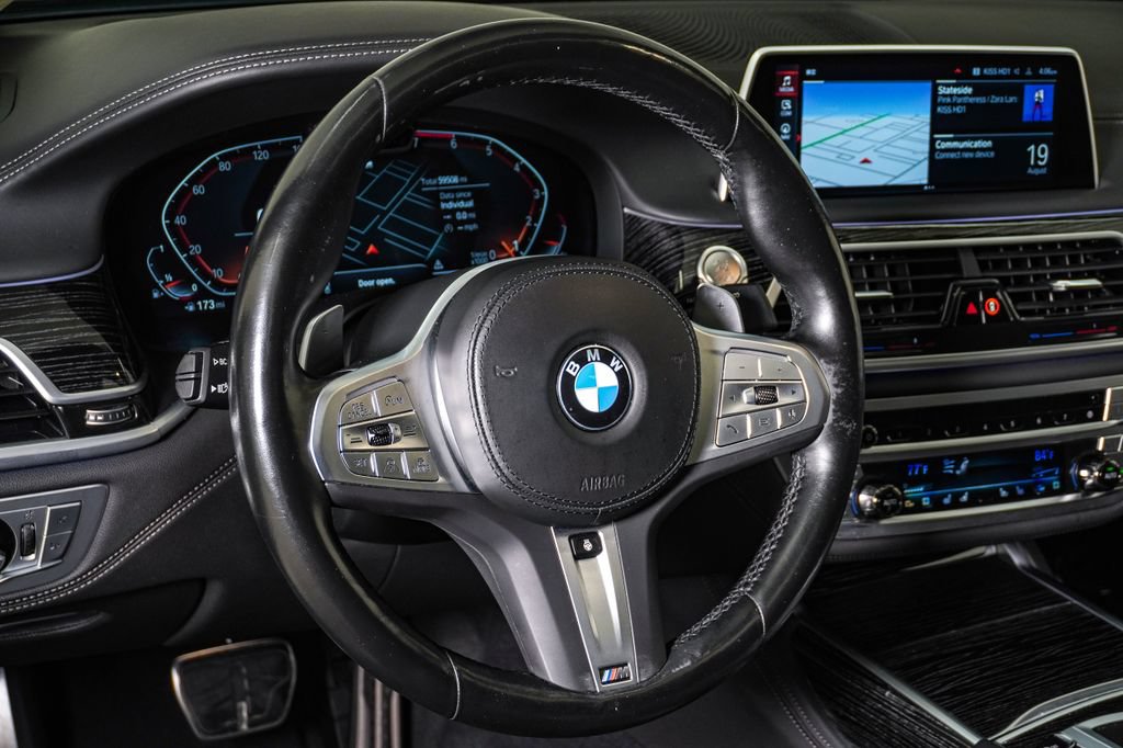 Used 2022 BMW 750i xDrive w/ Luxury Rear Seating Package AWD/4WD image 23