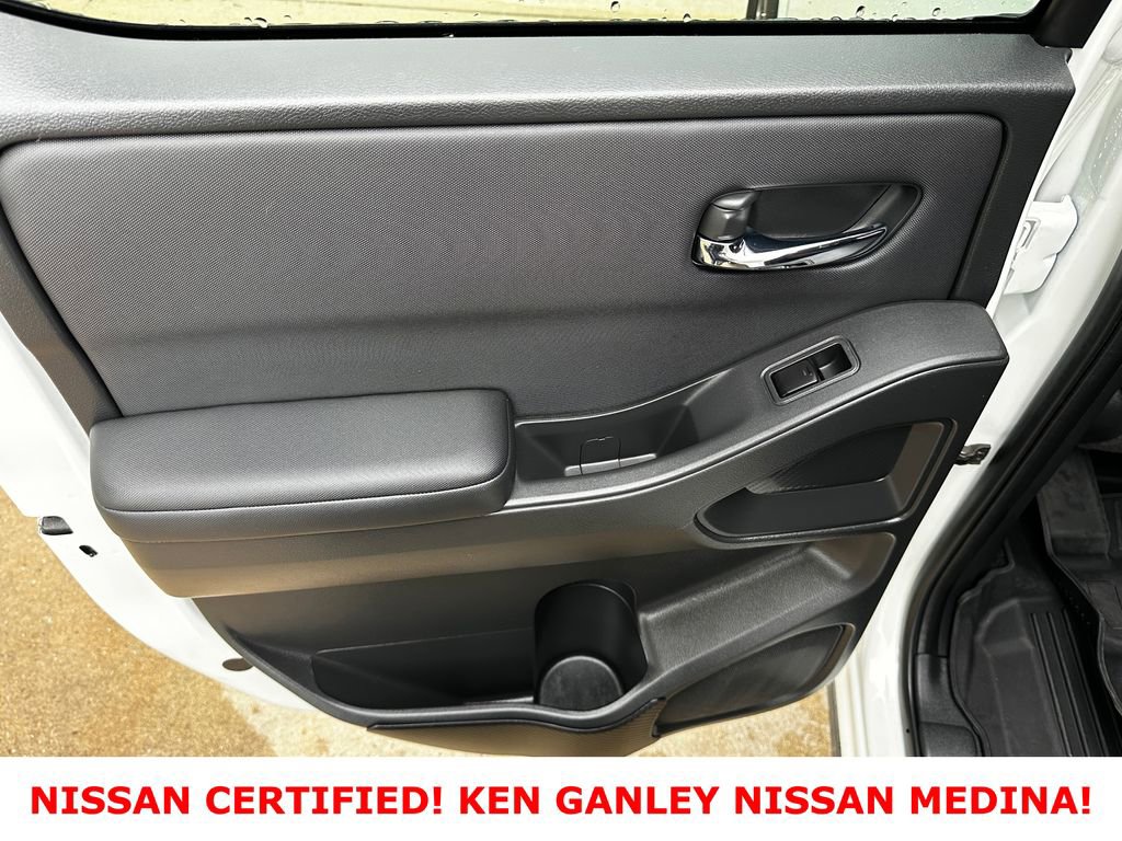 Certified 2024 Nissan Frontier SV w/ Hardbody Edition AWD/4WD image 40