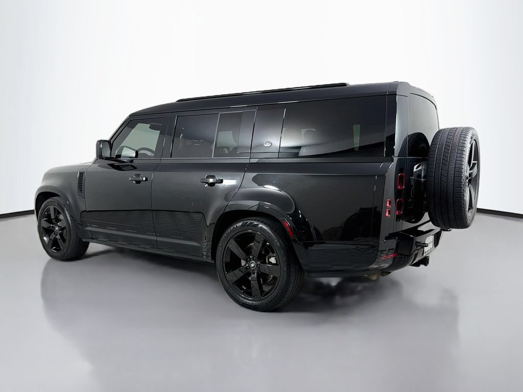 Certified 2023 Land Rover Defender 130 X-Dynamic SE AWD/4WD image 7