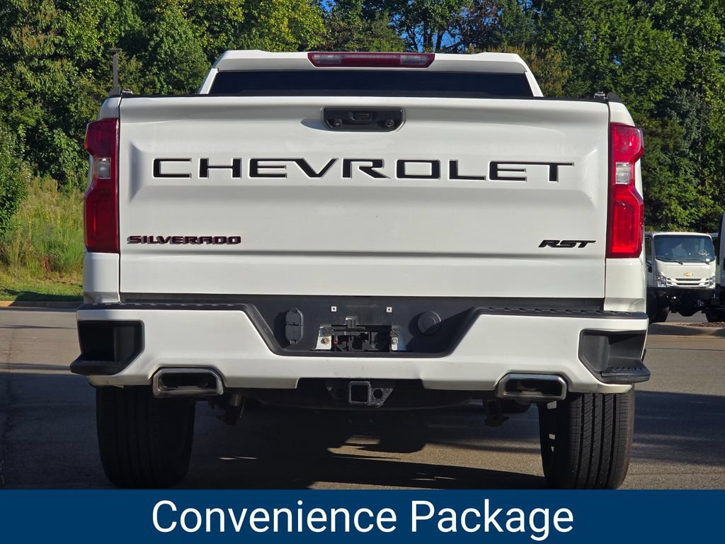 Used 2023 Chevrolet Silverado 1500 RST w/ Redline Edition AWD/4WD image 3