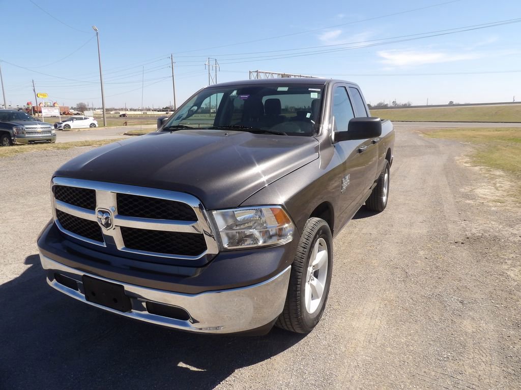 Used 2024 RAM 1500 Classic SLT AWD/4WD image 2