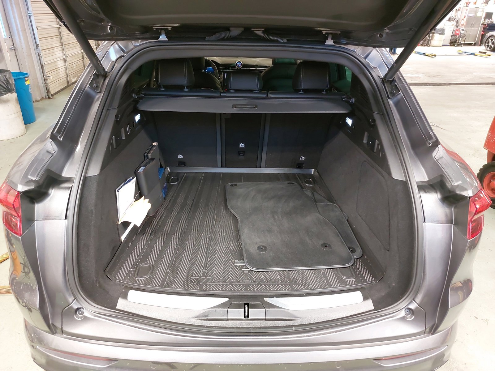 Used 2023 Maserati Grecale GT image 14