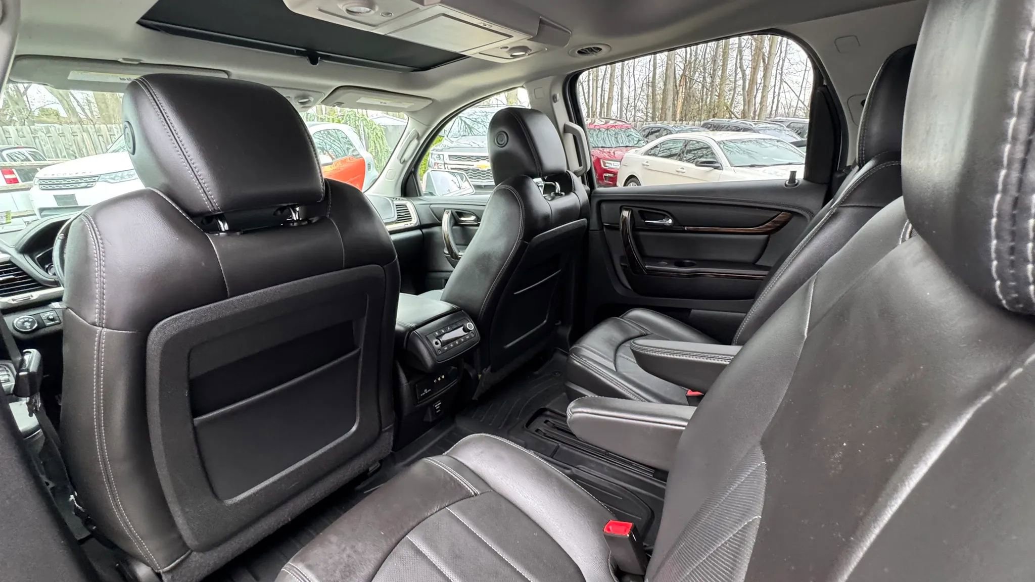 Used 2015 GMC Acadia Denali image 18