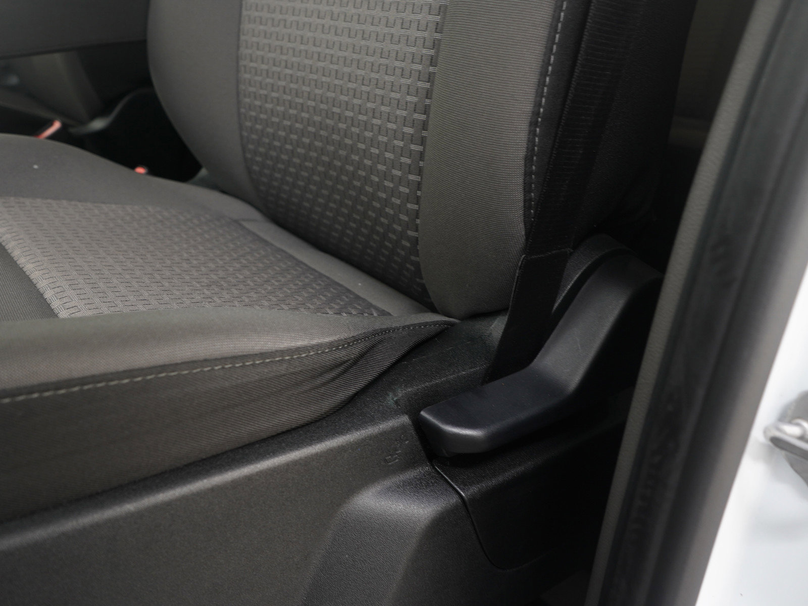 Used 2024 Ford Transit 350 XLT image 17