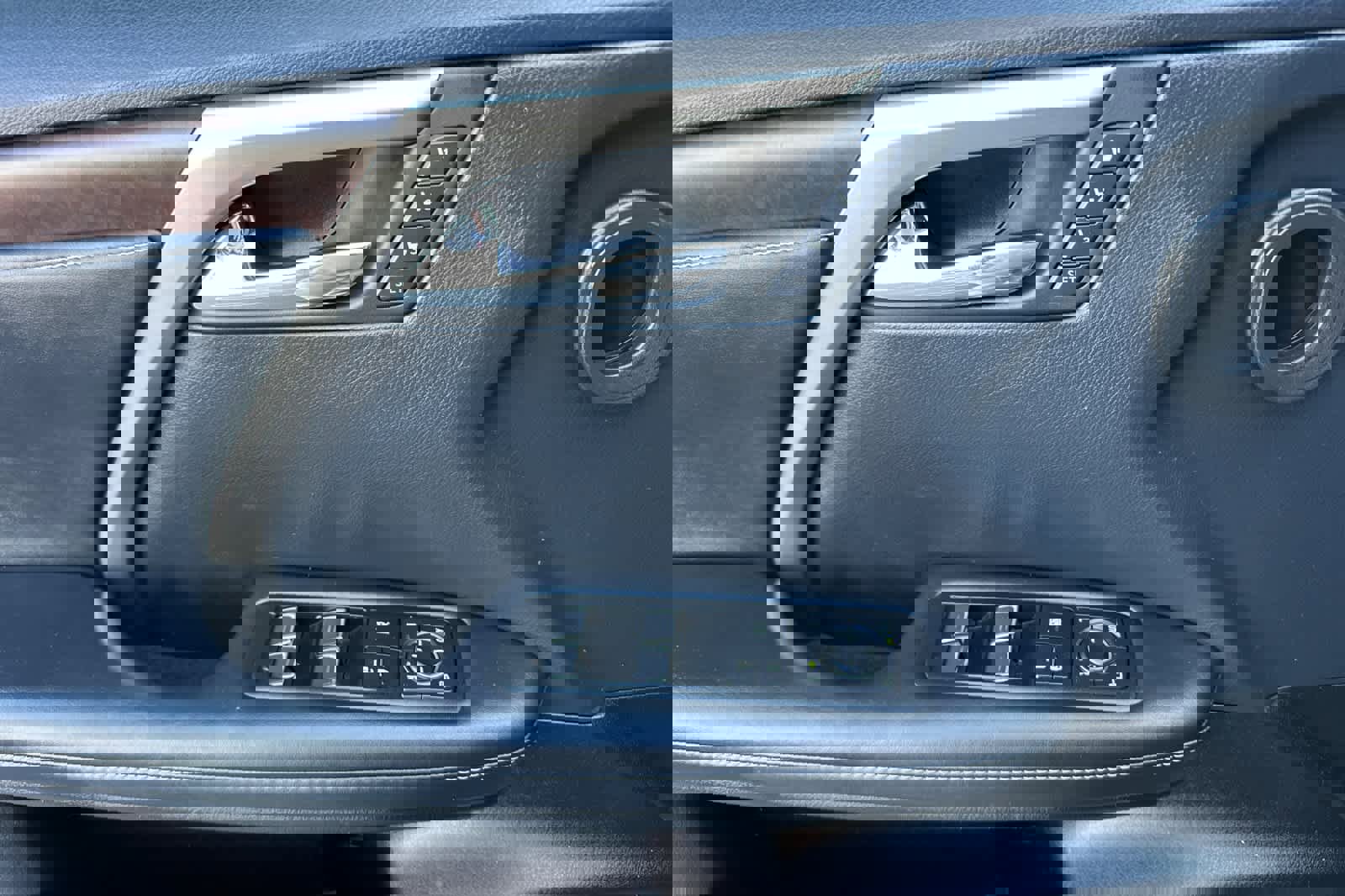 Certified 2022 Lexus RX 350 FWD w/ Premium Package image 12