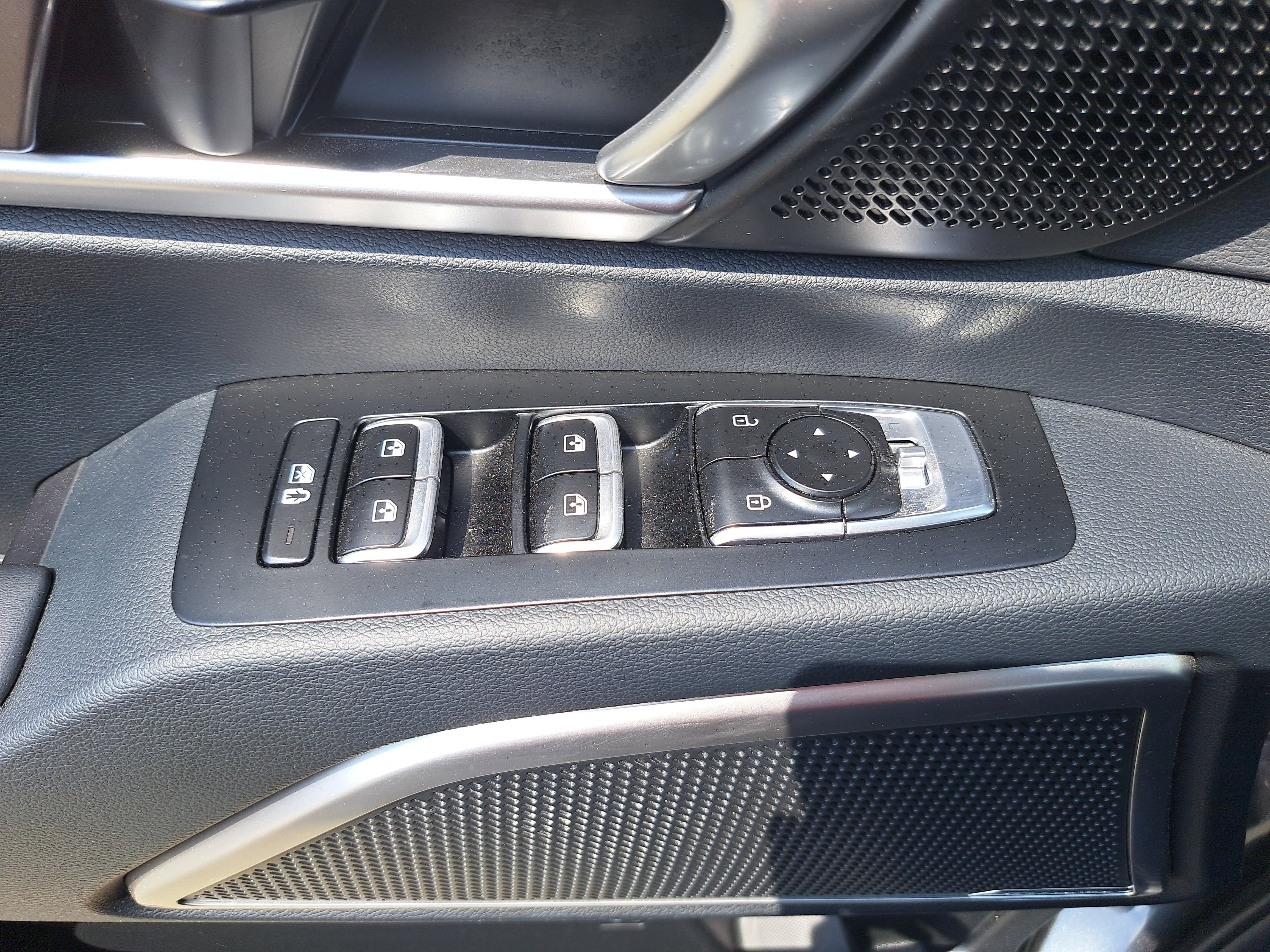 Used 2024 Kia Telluride S w/ S Sunroof Package image 27