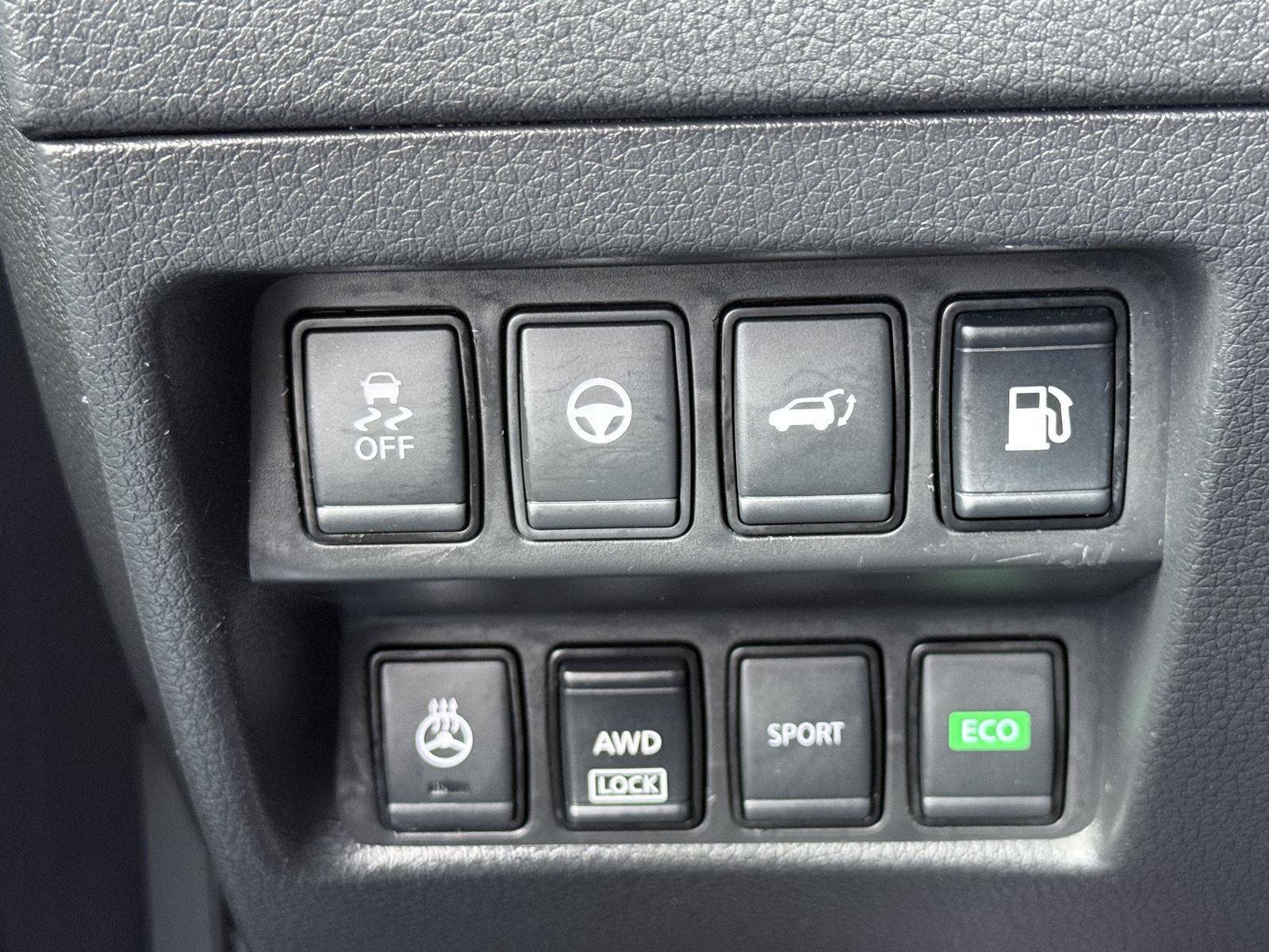 Used 2020 Nissan Rogue SL w/ Premium Package AWD/4WD image 24