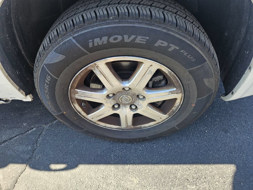 Used 2009 Chrysler Town & Country Touring FWD image 27