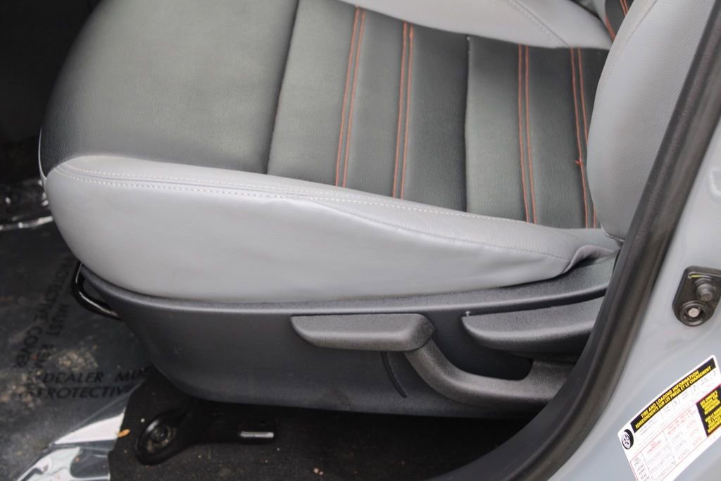 Used 2023 Nissan Kicks SR w/ SR Premium Package image 16