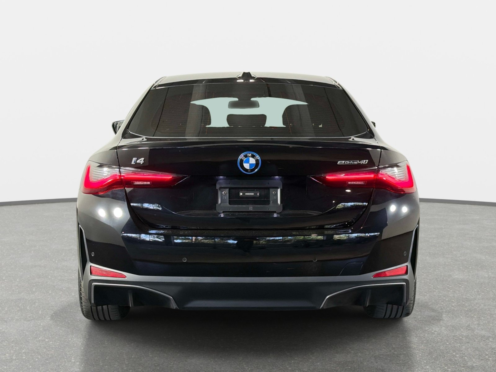 Used 2025 BMW i4 eDrive40 RWD image 4