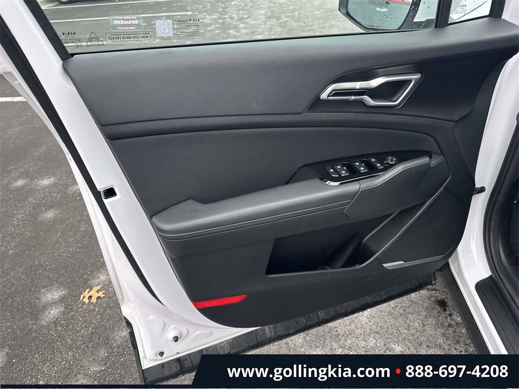 Certified 2025 Kia Sportage EX image 13