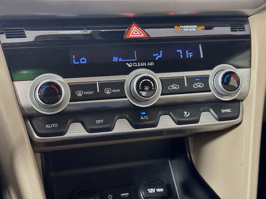 Used 2020 Hyundai Elantra SEL w/ Cargo Package (C1) image 17