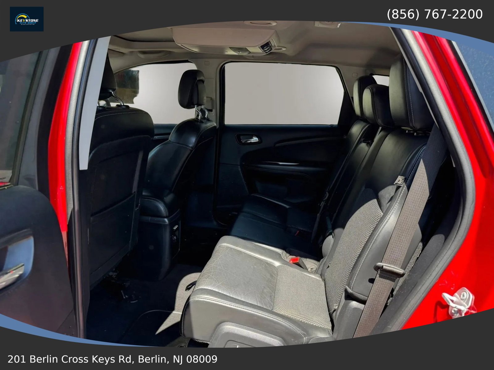 Used 2018 Dodge Journey Crossroad w/ Nav & Sun Group FWD image 11