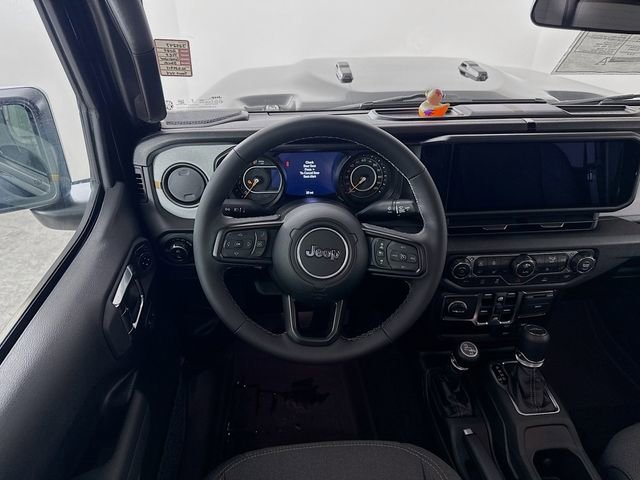 New 2025 Jeep Gladiator Sport image 24