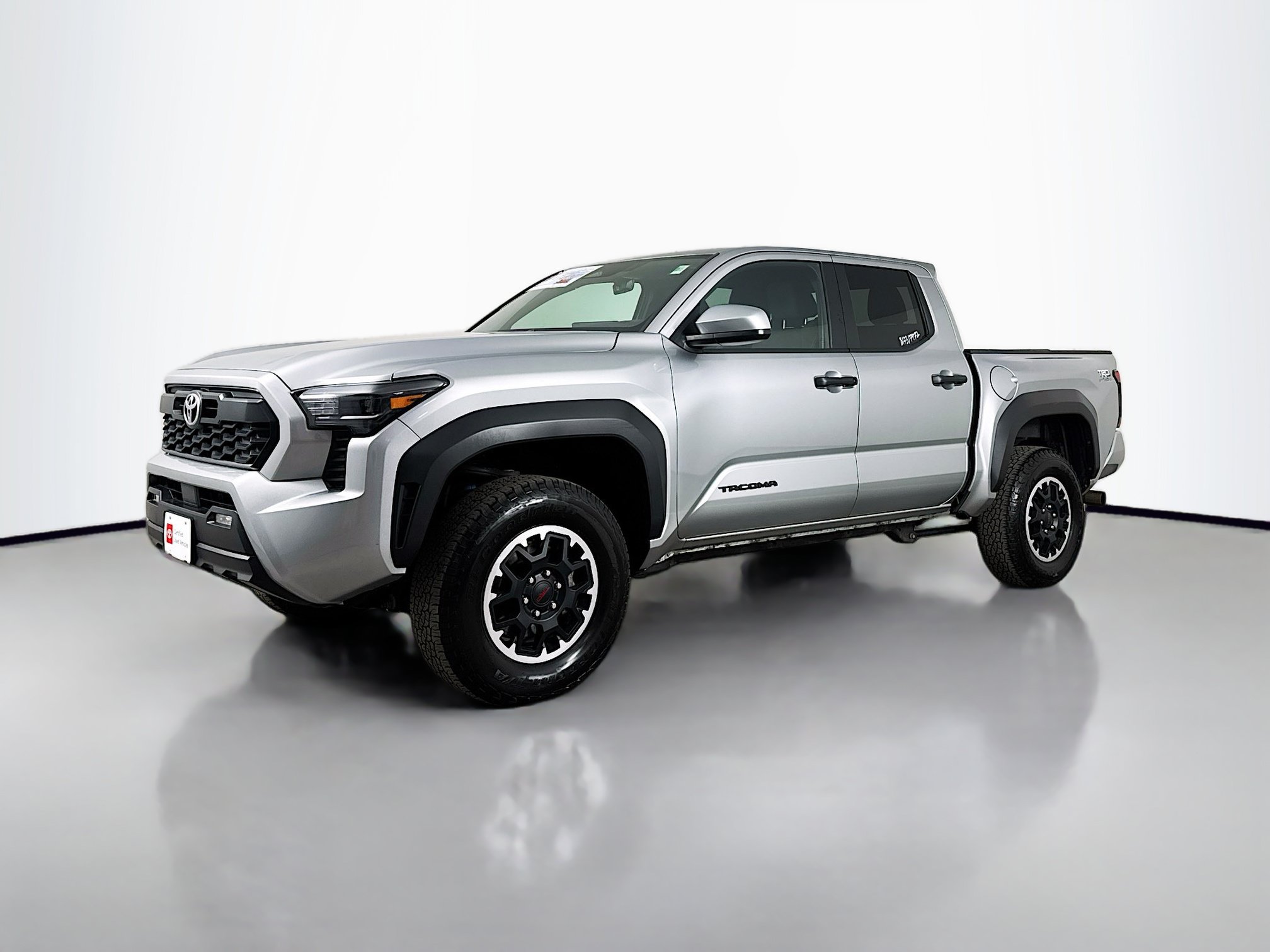Certified 2025 Toyota Tacoma TRD Off-Road AWD/4WD image 3