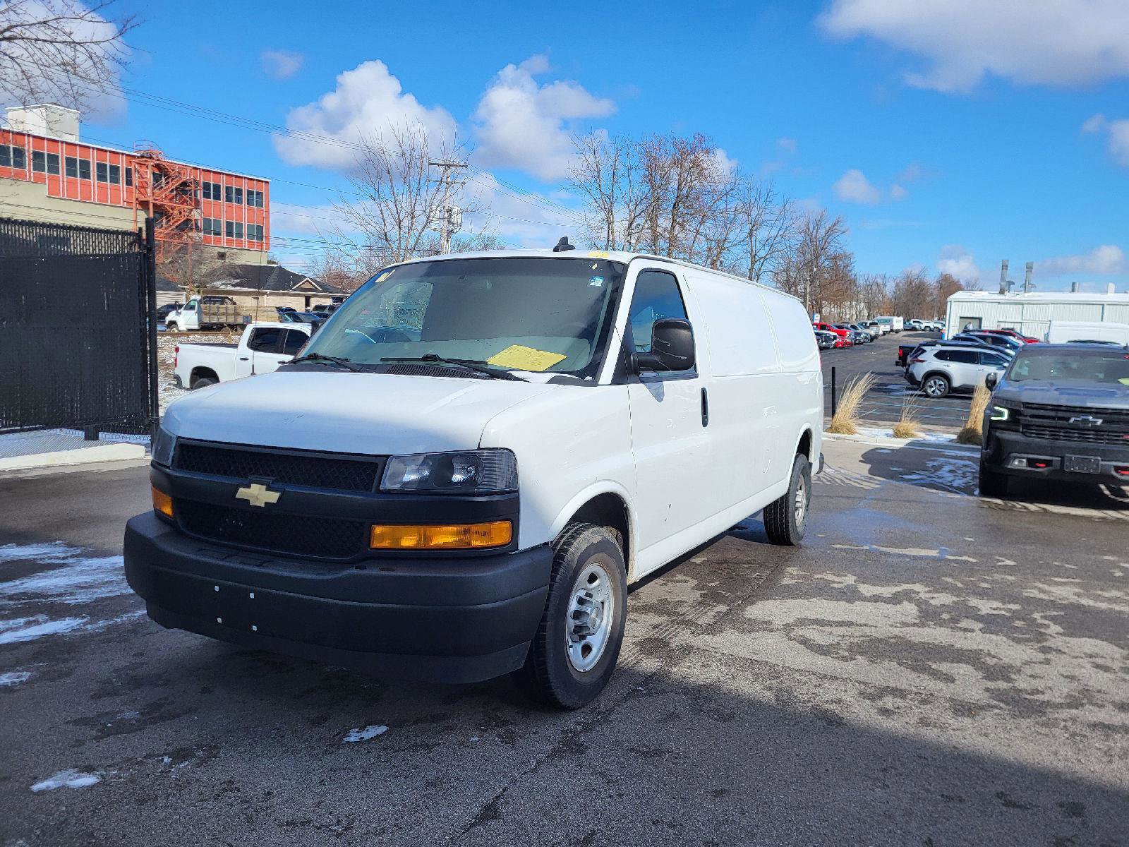 Used 2021 Chevrolet Express 2500 Extended image 7