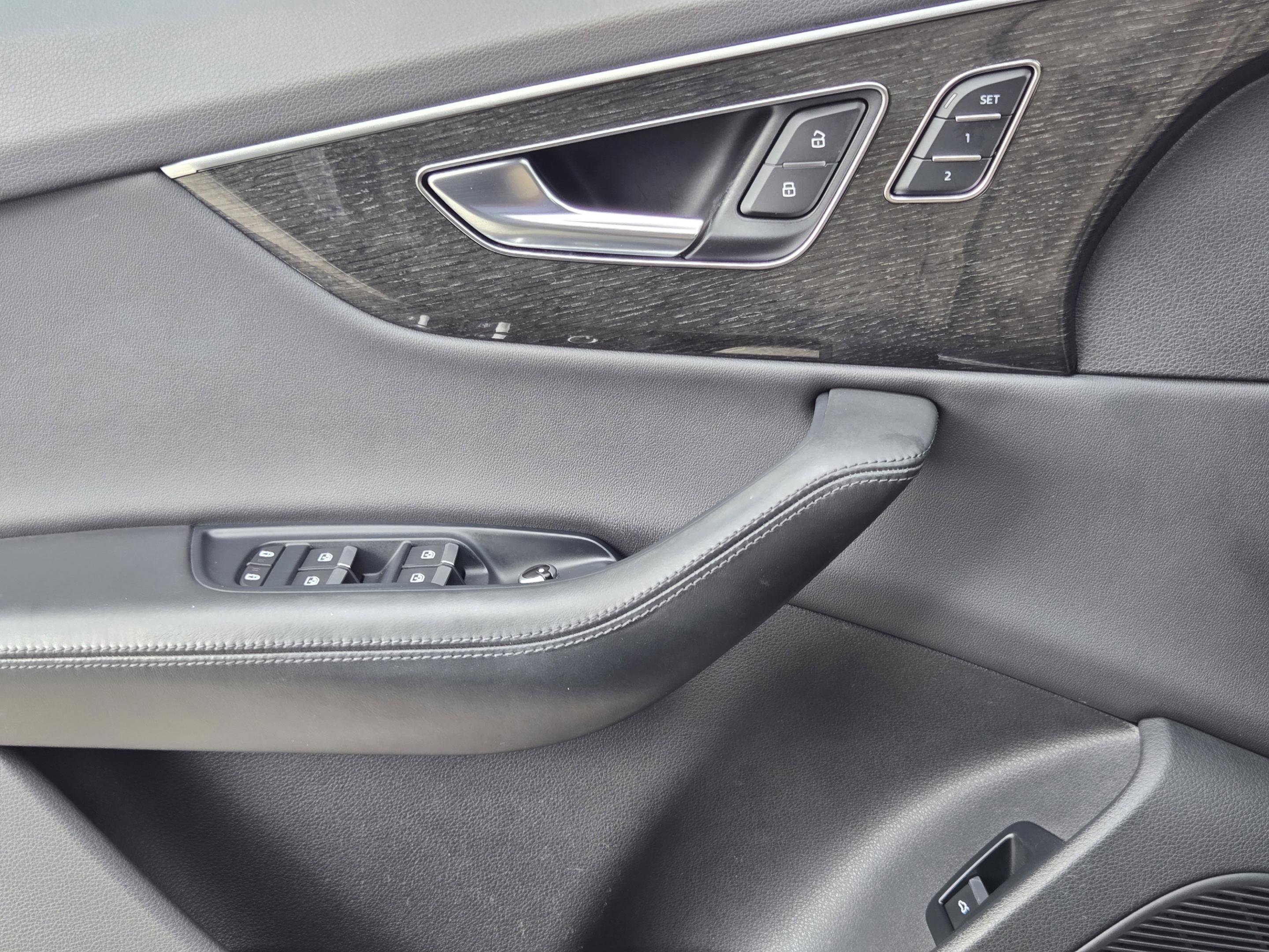 Used 2021 Audi Q7 3.0T Premium Plus AWD/4WD image 19